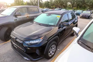 Toyota RAV4 2019 LE 4 puertas SUV