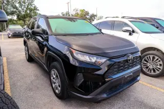 Toyota RAV4 2019 LE 4 puertas SUV