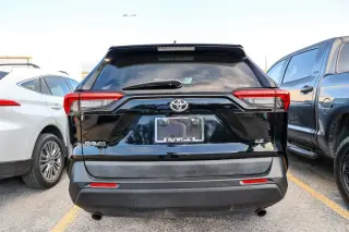 Toyota RAV4 2019 LE 4 puertas SUV
