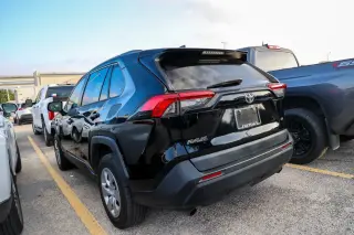 Toyota RAV4 2019 LE 4 puertas SUV