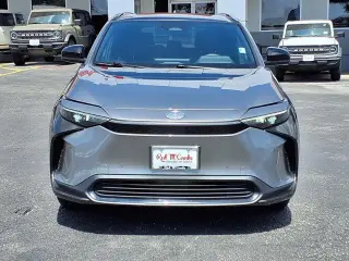Toyota bZ4X 2024 XLE 4 puertas Crossover