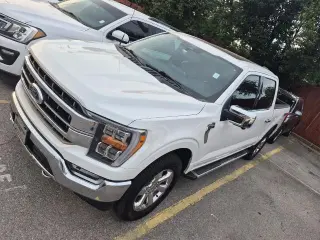 Ford F-150 2022 4x4 XL 4 puertas SuperCrew 5.5 pies SB