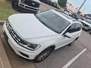 Volkswagen Tiguan 2018 2.0T SE 4 puertas SUV