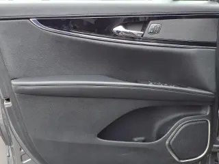 Lincoln Nautilus 2023 AWD Reserve 4 puertas SUV