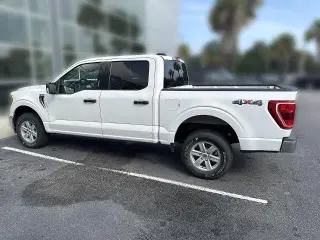 Ford F-150 2021 4x4 XLT 4 puertas SuperCrew 5.5 pies. SB