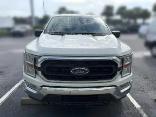 Ford F-150 2021 4x4 XLT 4 puertas SuperCrew 5.5 pies. SB