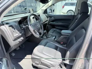 GMC Canyon 2021 4x4 AT4 4 puertas Cabina Crew 5 pies. SB (Tela)