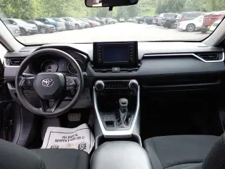 Toyota RAV4 2019 AWD LE SUV de 4 puertas
