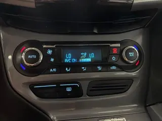 Ford Focus 2012 Titanium 4 puertas Hatchback