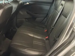 Ford Focus 2012 Titanium 4 puertas Hatchback