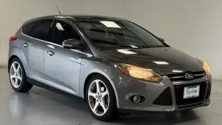 Ford Focus 2012 Titanium 4 puertas Hatchback