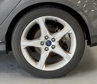 Ford Focus 2012 Titanium 4 puertas Hatchback