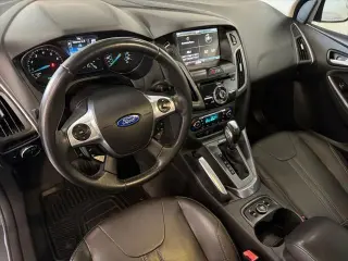 Ford Focus 2012 Titanium 4 puertas Hatchback