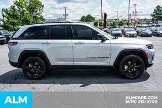 Jeep Grand Cherokee 2025 4x2 Limited 4 puertas SUV