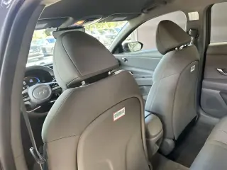 Hyundai ELANTRA 2026 SE 4 puertas Sedan