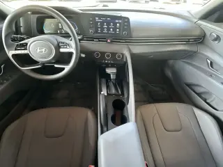 Hyundai ELANTRA 2026 SE 4 puertas Sedan