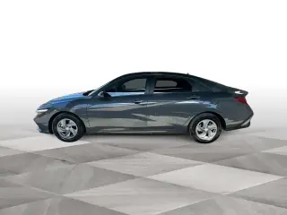 Hyundai ELANTRA 2026 SE 4 puertas Sedan
