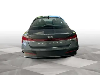 Hyundai ELANTRA 2026 SE 4 puertas Sedan