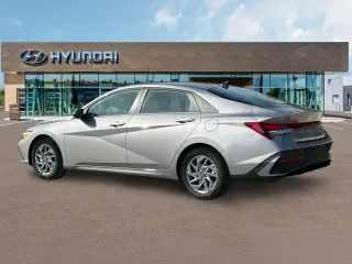 Hyundai ELANTRA 2024 SEL 4 puertas Sedan