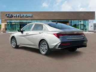 Hyundai ELANTRA 2024 SEL 4 puertas Sedan