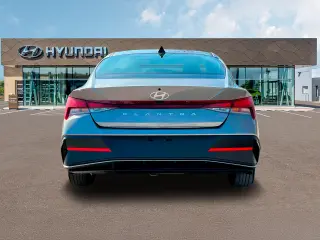 Hyundai ELANTRA 2024 SEL 4 puertas Sedan