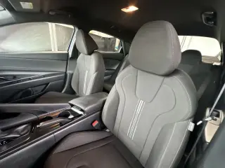 Hyundai ELANTRA 2025 SEL Sport 4 puertas Sedan