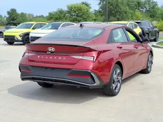 Hyundai ELANTRA 2025 SEL Sport 4 puertas Sedan