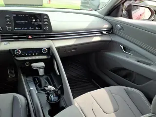 Hyundai ELANTRA 2025 SEL Sport 4 puertas Sedan