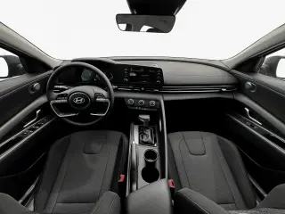 Hyundai ELANTRA 2025 SE 4 puertas Sedan