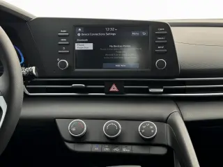 Hyundai ELANTRA 2025 SE 4 puertas Sedan