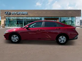 Hyundai ELANTRA 2025 SE 4 puertas Sedan