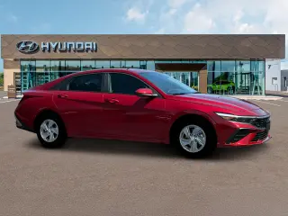 Hyundai ELANTRA 2025 SE 4 puertas Sedan