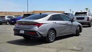 Hyundai ELANTRA 2024 SEL 4 puertas Sedan