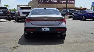 Hyundai ELANTRA 2024 SEL 4 puertas Sedan