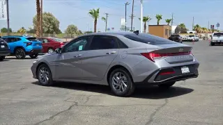 Hyundai ELANTRA 2024 SEL 4 puertas Sedan