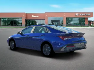 Hyundai ELANTRA 2026 SEL Sport Premium 4 puertas Sedan