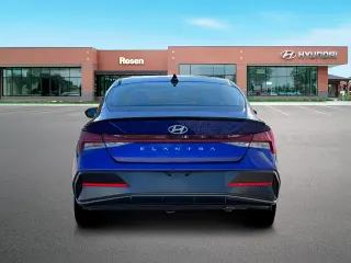 Hyundai ELANTRA 2026 SEL Sport Premium 4 puertas Sedan
