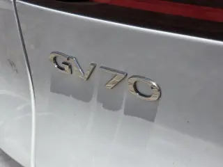 Genesis GV70 2026 AWD 2.5T Estándar 4 puertas SUV