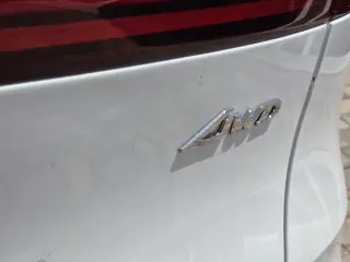 Genesis GV70 2026 AWD 2.5T Estándar 4 puertas SUV