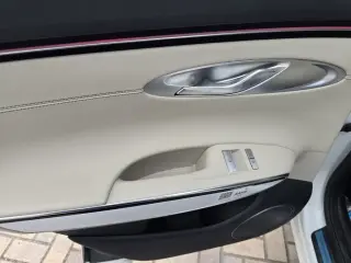 Genesis GV70 2026 AWD 2.5T Estándar 4 puertas SUV
