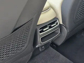 Genesis GV70 2026 AWD 2.5T Estándar 4 puertas SUV