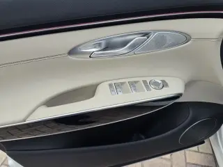 Genesis GV70 2026 AWD 2.5T Estándar 4 puertas SUV