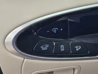 Genesis GV70 2026 AWD 2.5T Estándar 4 puertas SUV