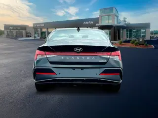 Hyundai ELANTRA 2024 Limited 4 puertas Sedan
