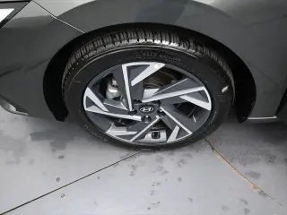 Hyundai ELANTRA 2025 SEL Sport 4 puertas Sedan