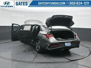 Hyundai ELANTRA 2025 SEL Sport 4 puertas Sedan