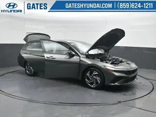 Hyundai ELANTRA 2025 SEL Sport 4 puertas Sedan