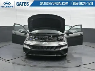 Hyundai ELANTRA 2025 SEL Sport 4 puertas Sedan