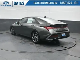 Hyundai ELANTRA 2025 SEL Sport 4 puertas Sedan