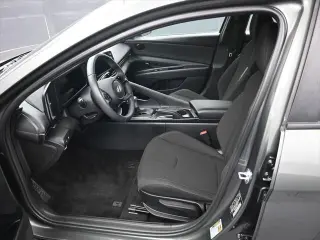 Hyundai ELANTRA 2025 SEL Sport 4 puertas Sedan